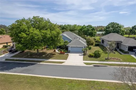 8032 Bridgeport Bay Circle Mount Dora FL 32757