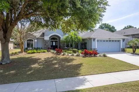 8032 Bridgeport Bay Circle Mount Dora FL 32757