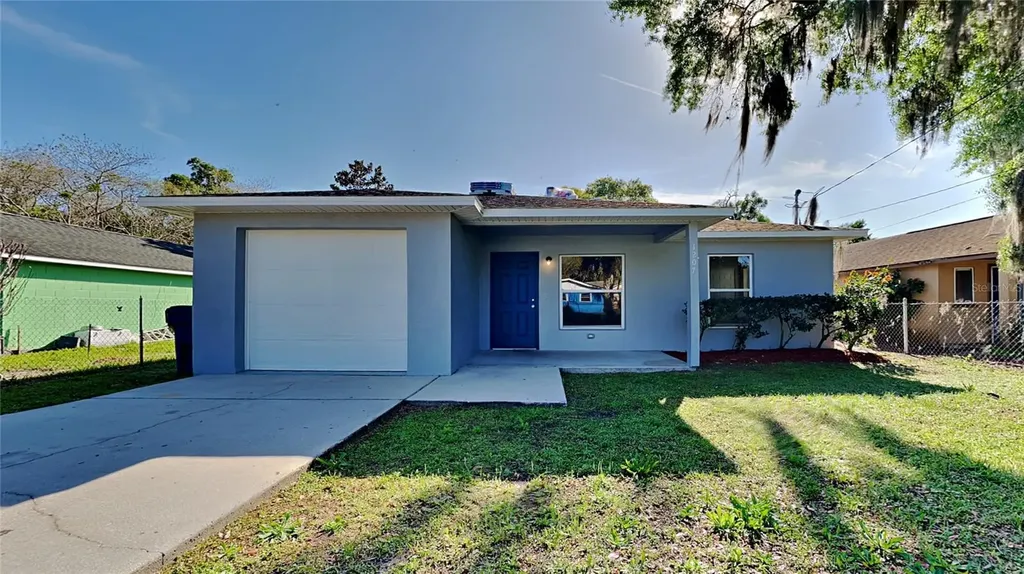 1207 S Delaware Avenue Deland FL 32720