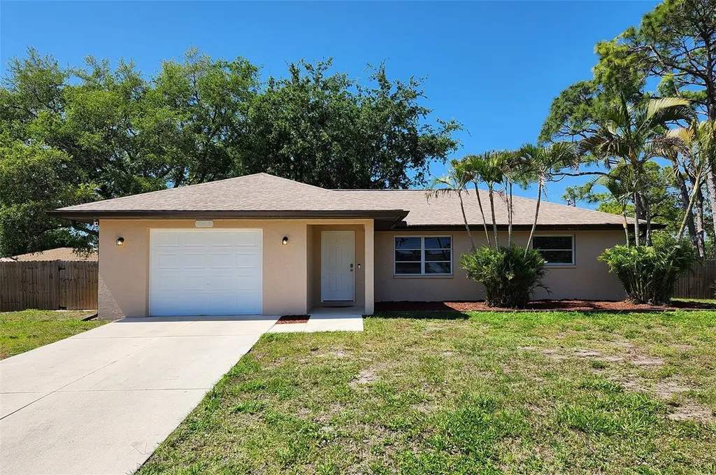 1076 Queen Road Venice FL 34293
