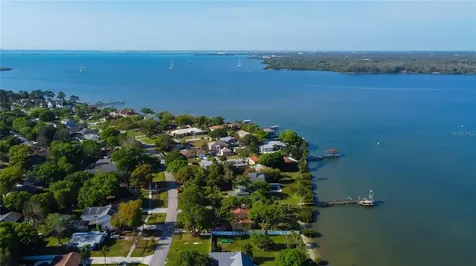 608 Shore Drive E Oldsmar FL 34677