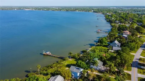 608 Shore Drive E Oldsmar FL 34677