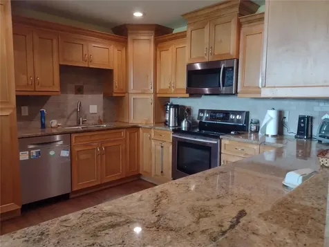608 Shore Drive E Oldsmar FL 34677