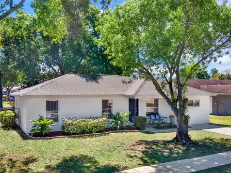 130 Kings Pond Avenue Winter Haven FL 33880