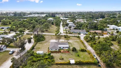 745 S Oxford Drive Englewood FL 34223