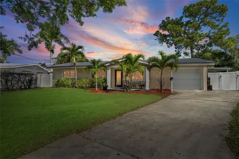 1561 Carson Circle NE St Petersburg FL 33703