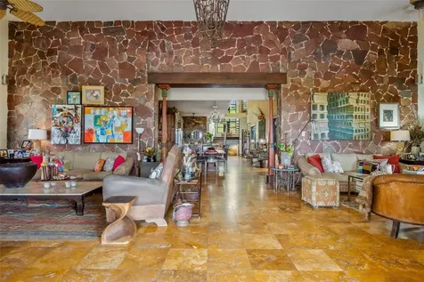 13 Mirador NE Rio Grande PR 00745
