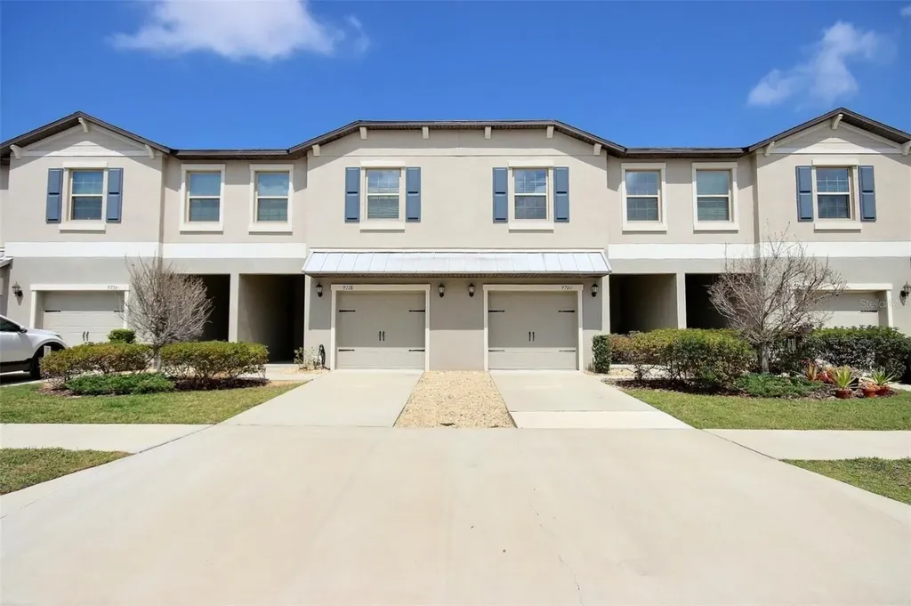 9740 Pembrooke Pines Drive Sun City Center FL 33573