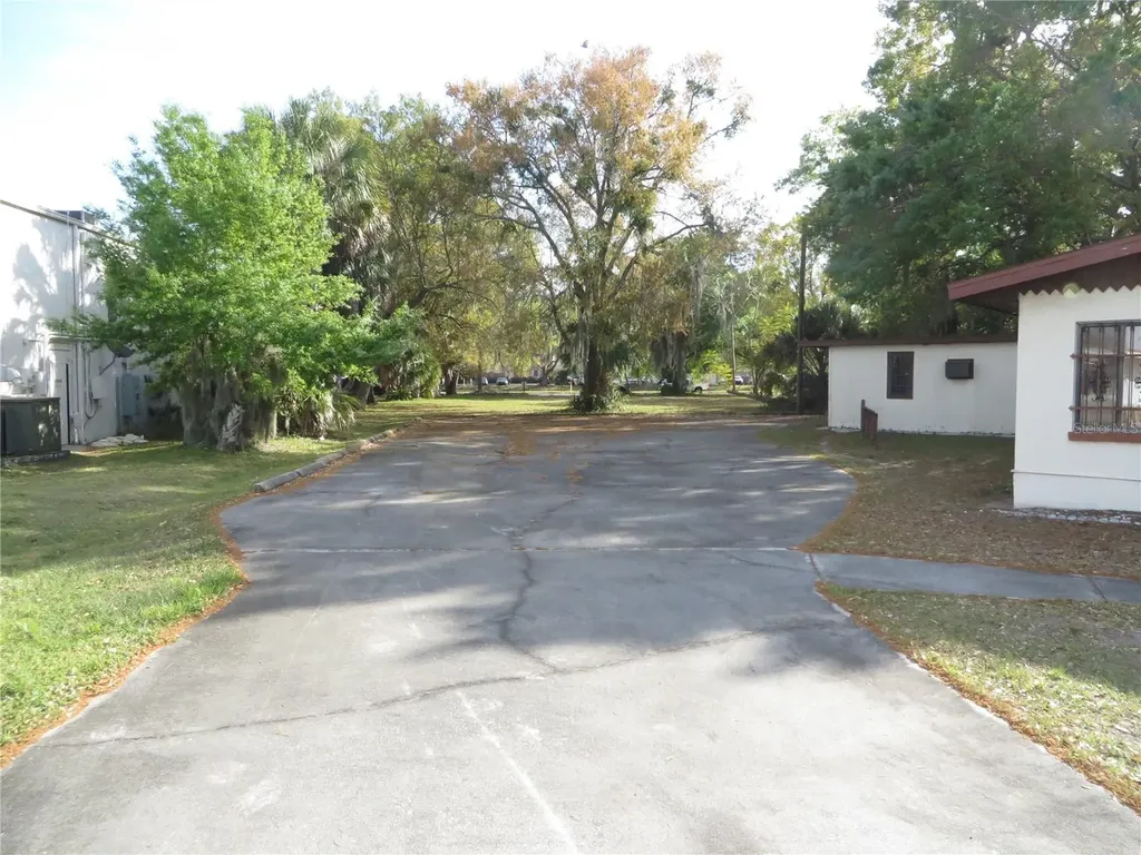 420 W Cherry Street Kissimmee FL 34741