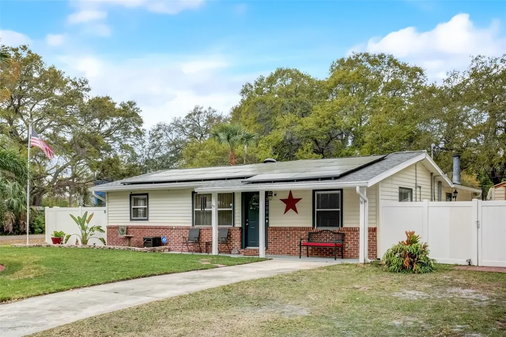 5200 71st Way N St Petersburg FL 33709