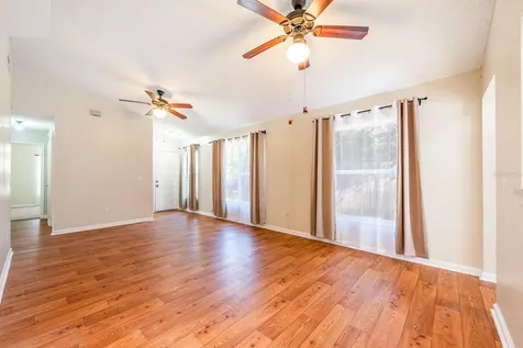 9812 Violet Drive Orlando FL 32824