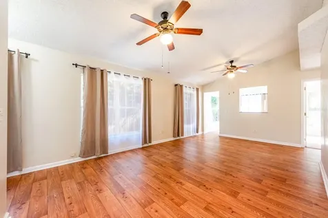 9812 Violet Drive Orlando FL 32824