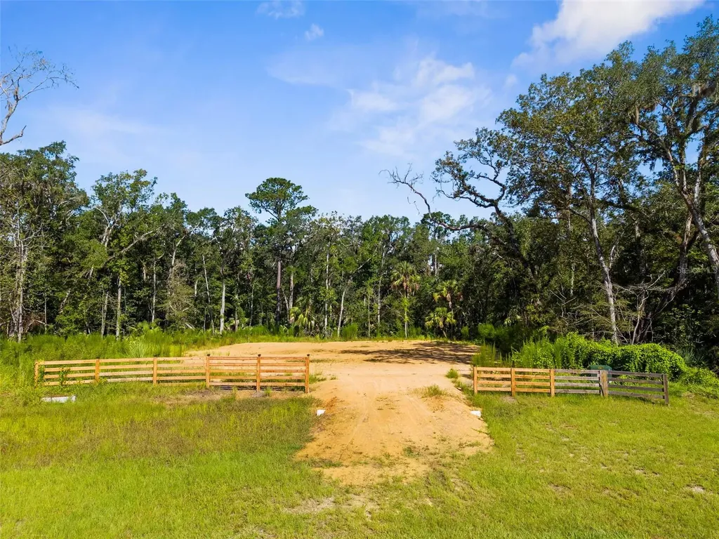 Republican (lot 6) Way Brooksville FL 34601