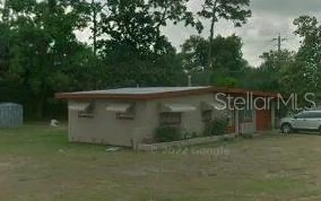 300 E 4th Street Chuluota FL 32766