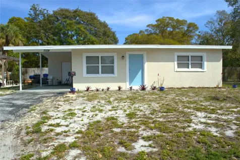 7154 35th Avenue N St Petersburg FL 33710