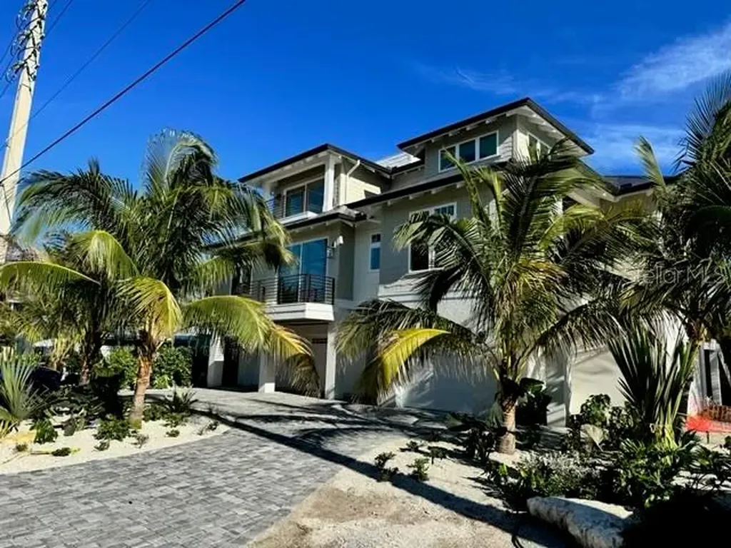401 77th Street Holmes Beach FL 34217