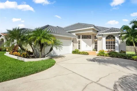 851 Live Oak Avenue NE St Petersburg FL 33703