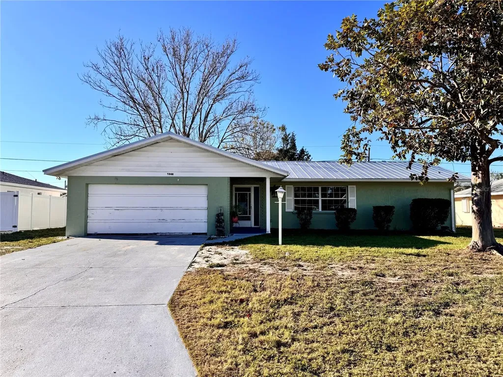7303 24th Avenue W Bradenton FL 34209