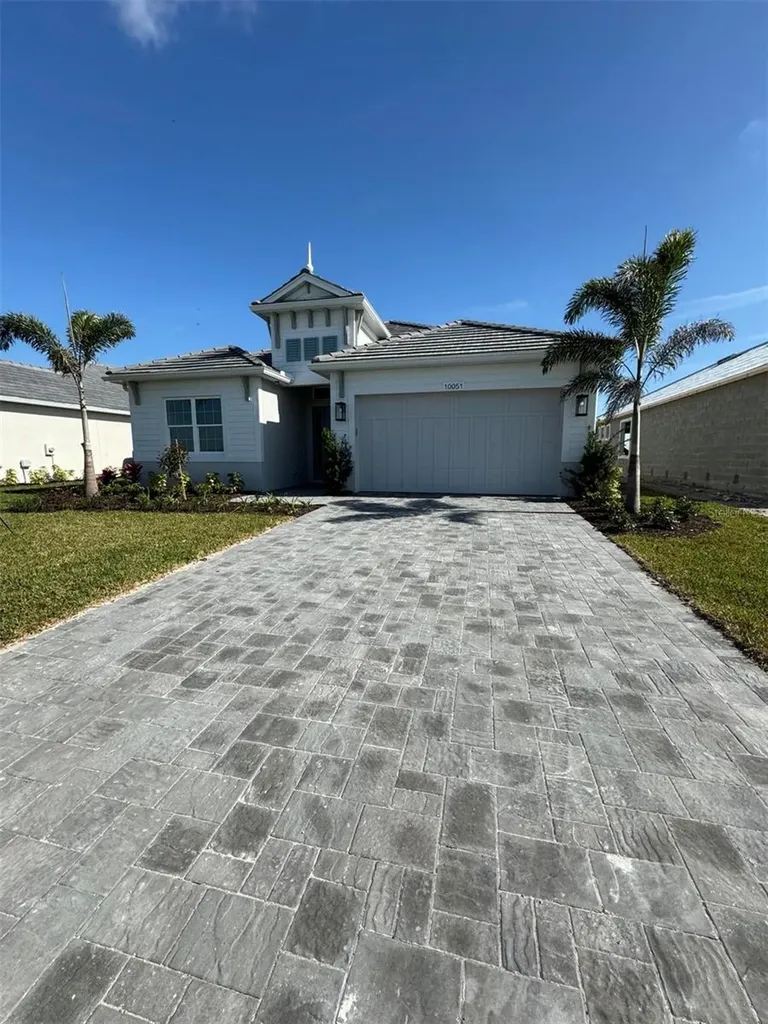 10051 Rembrandt Way Bradenton FL 34212