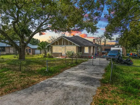 124 S 1st Street Haines City FL 33844