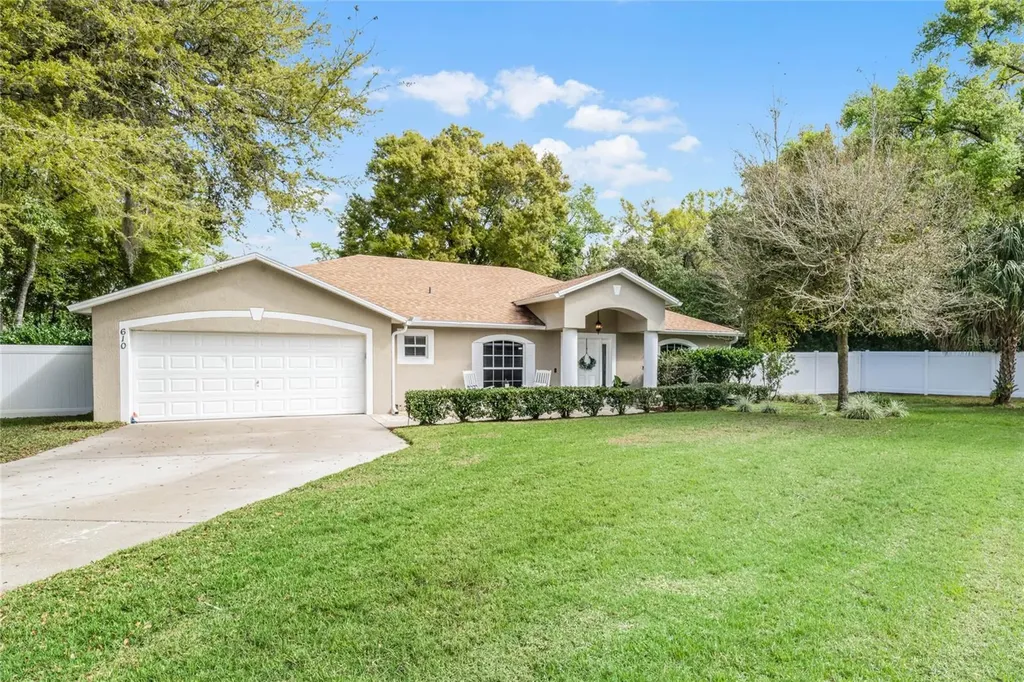 610 Cypress Oak Circle Deland FL 32720