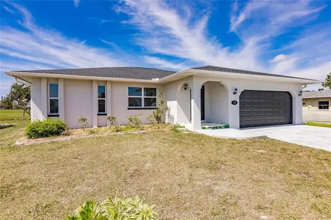 28 Oakland Hills Court Rotonda West FL 33947