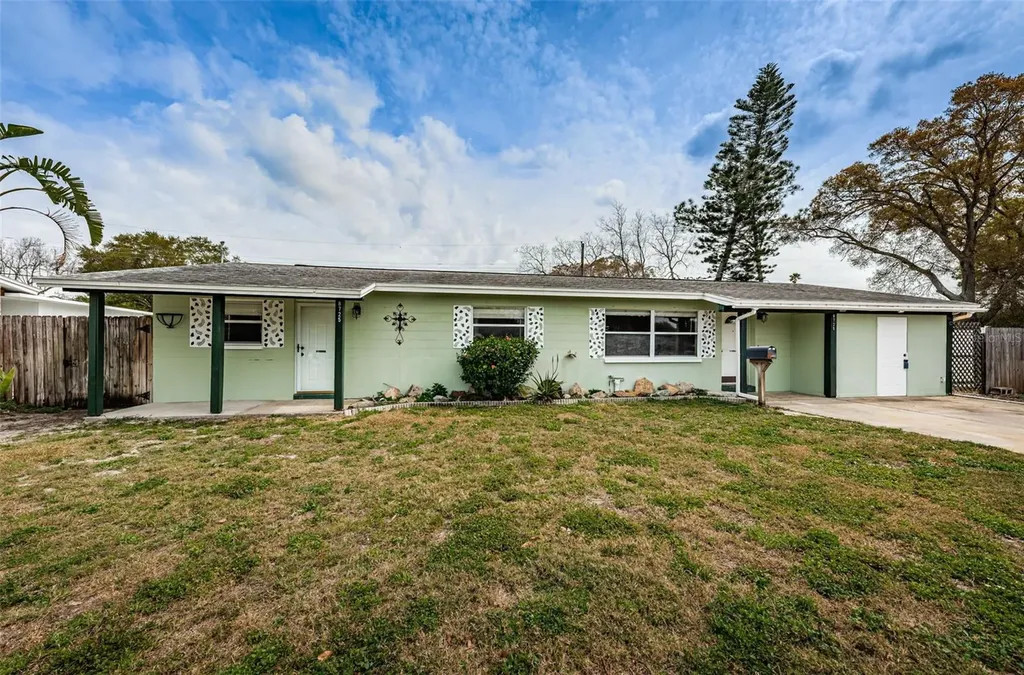8725 55th Way N Pinellas Park FL 33782