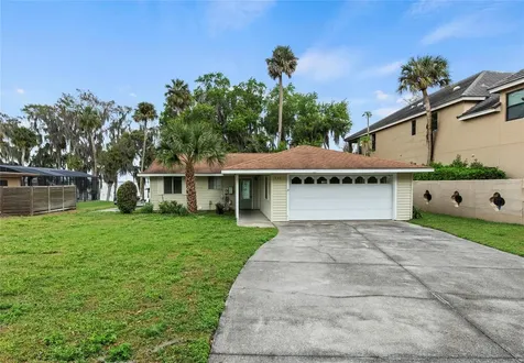330 Banning Beach Road Tavares FL 32778