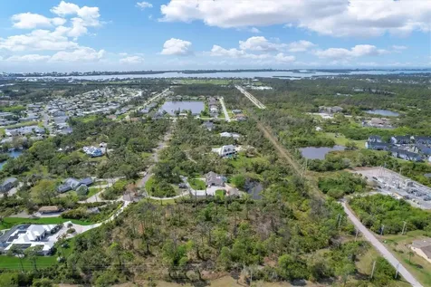 9232 Spring Valley Road Englewood FL 34224