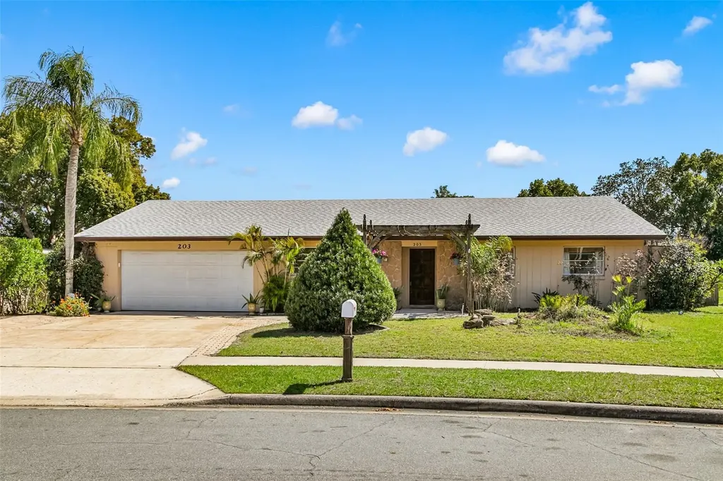 203 Loch Low Drive Sanford FL 32773
