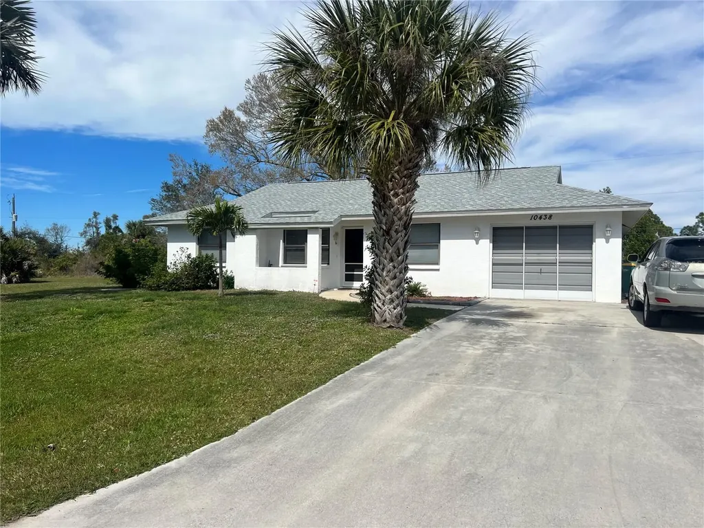 10438 Waterford Avenue Englewood FL 34224
