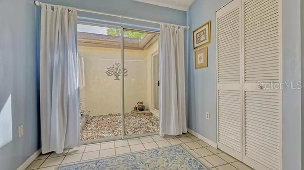 5905 Doral Drive Sarasota FL 34243