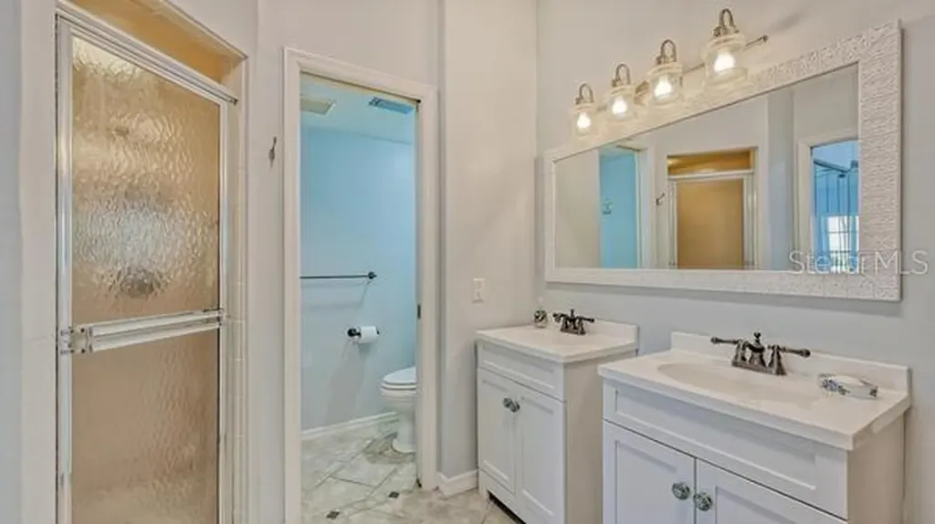 5905 Doral Drive Sarasota FL 34243