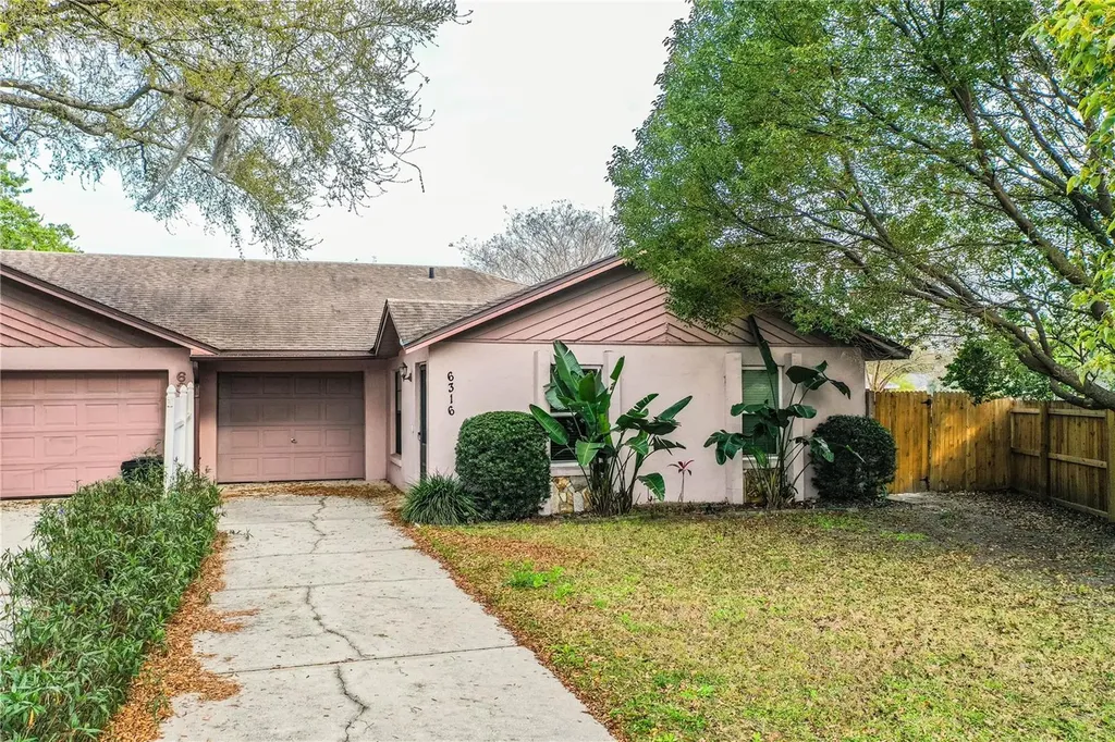 6316 Highland Gardens Court Lakeland FL 33813