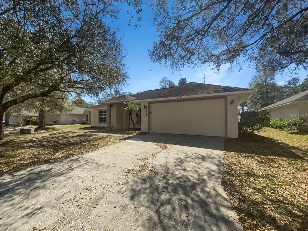 125 Secluded Oak Court Davenport FL 33896