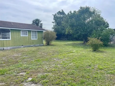 107 11th Street Court W Palmetto FL 34221
