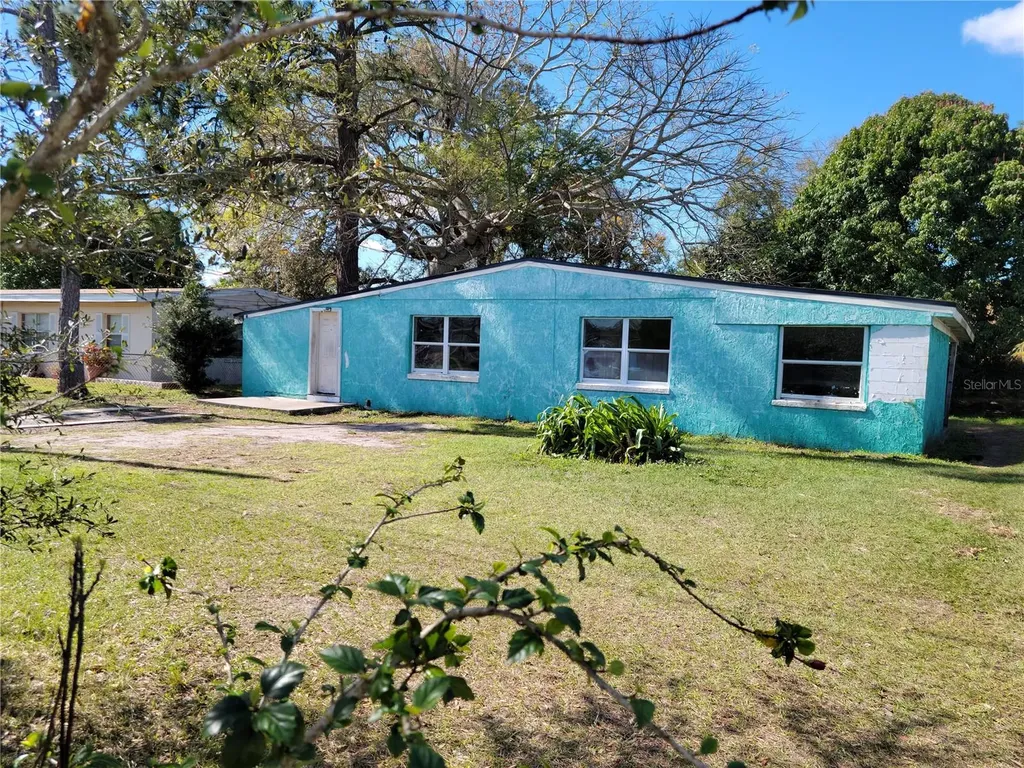 682 Walkup Drive Orlando FL 32808