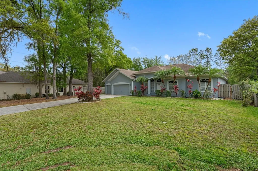 17227 Tiffany Shore Drive Lutz FL 33549