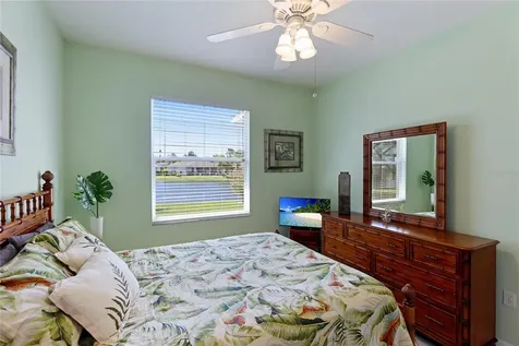 11945 Whistling Way Lakewood Ranch FL 34202