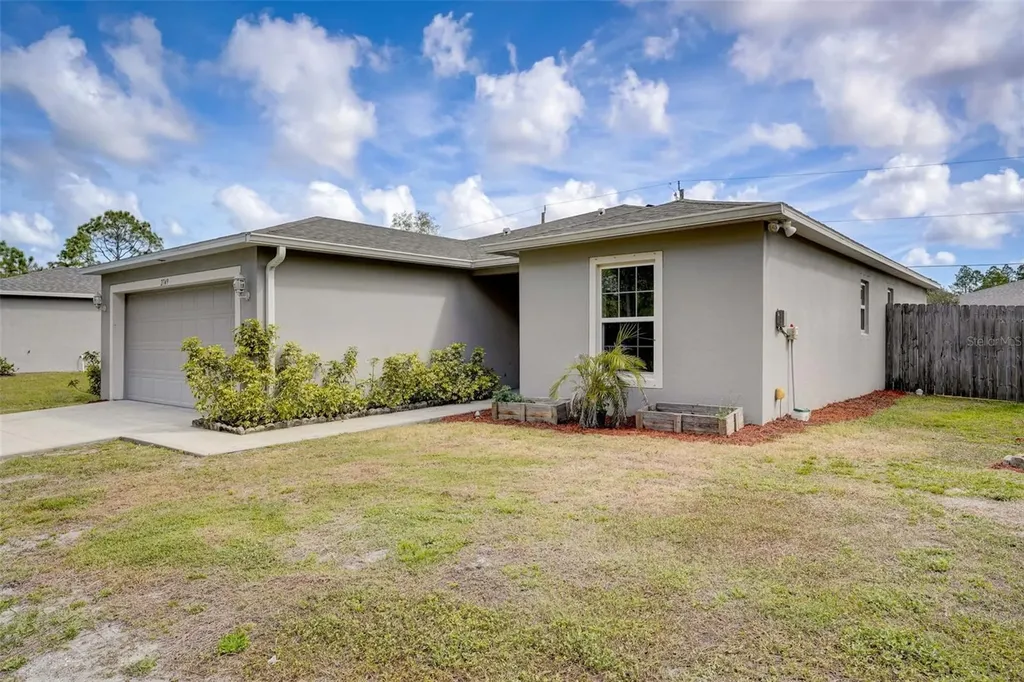 2749 Lansing Road SE Palm Bay FL 32909
