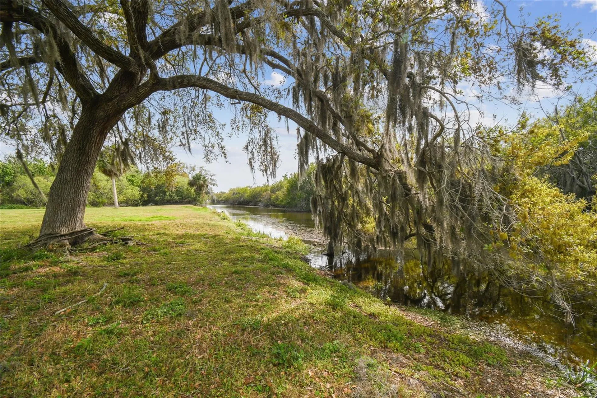 Kibler Lane Holiday FL 34691