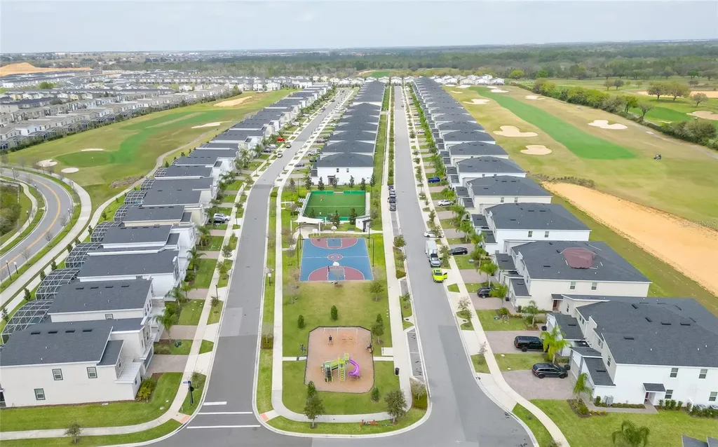 815 Ocean Course Avenue Davenport FL 33896