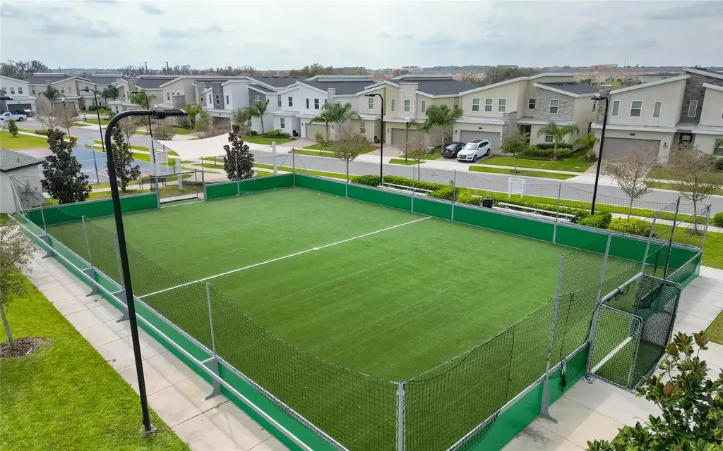 815 Ocean Course Avenue Davenport FL 33896