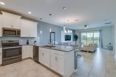 815 Ocean Course Avenue Davenport FL 33896