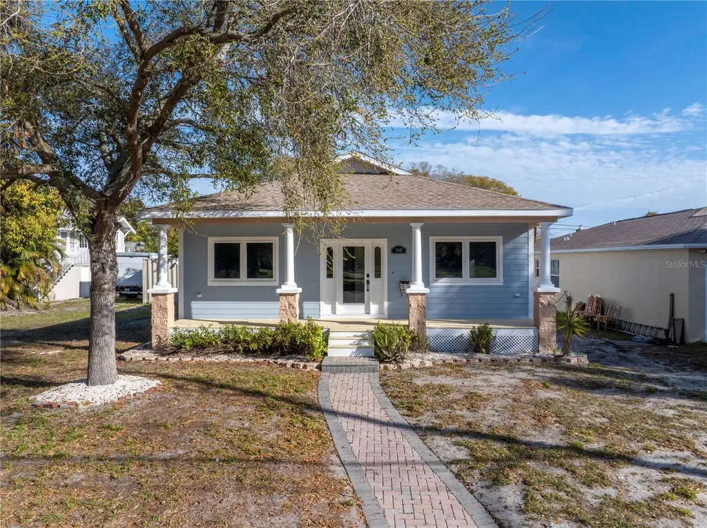 3949 9th Avenue N St Petersburg FL 33713