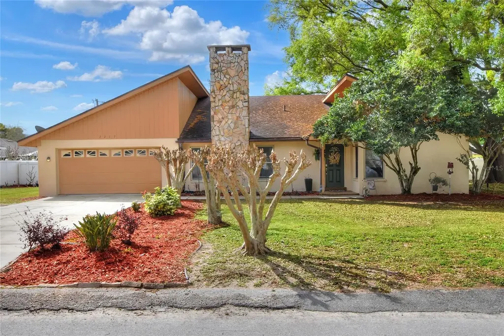 2217 Club Hill S Lakeland FL 33812