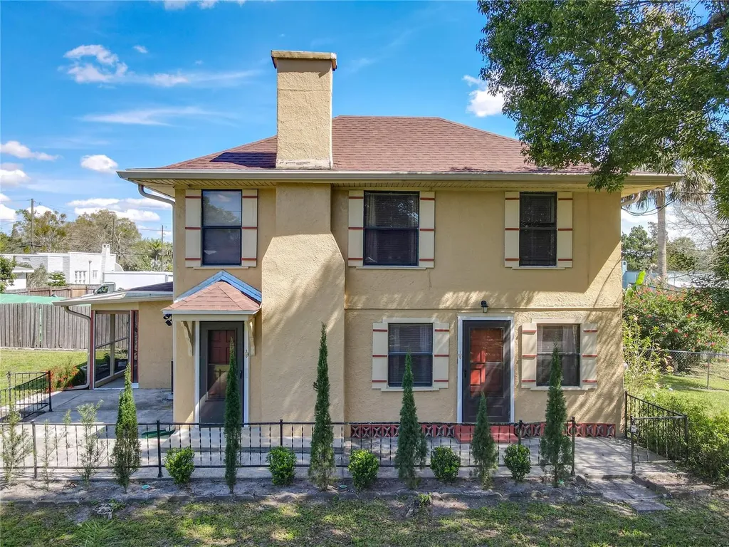 113 Leon Avenue Deland FL 32720