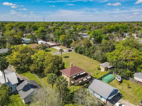 113 Leon Avenue Deland FL 32720
