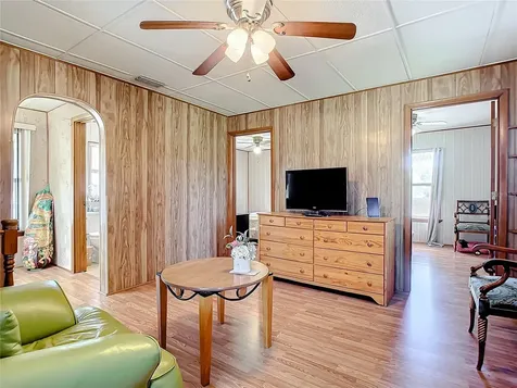 113 Leon Avenue Deland FL 32720