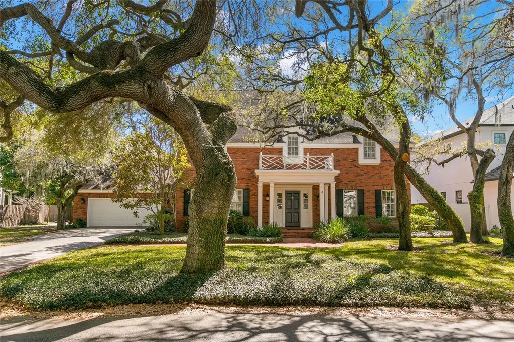 3000 W Villa Rosa Park Tampa FL 33611